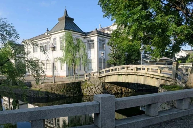 1-Day Tour from Okayama: Kurashiki, Gardens & Okayama Castle - Walking back to Kurashiki Station and returning to Okayama