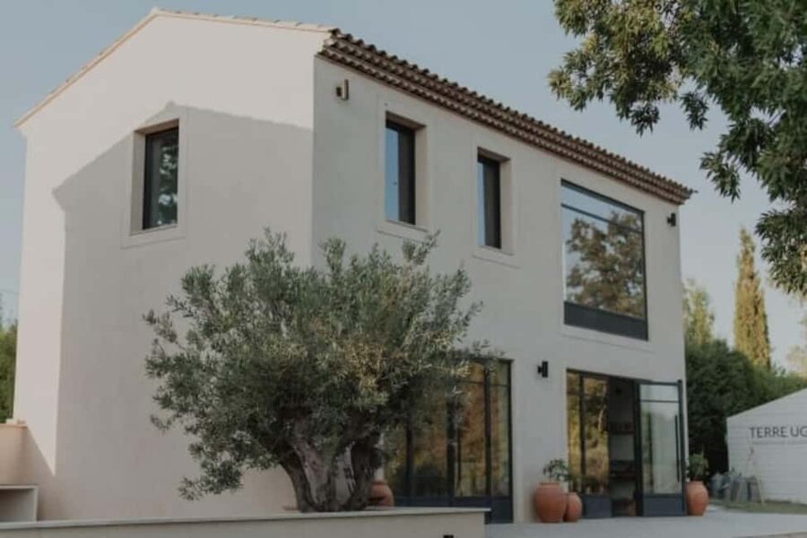 Aix-en-Provence: Visit a Lavender Field + Snacking at TERRE UGO - What the $27 pack includes