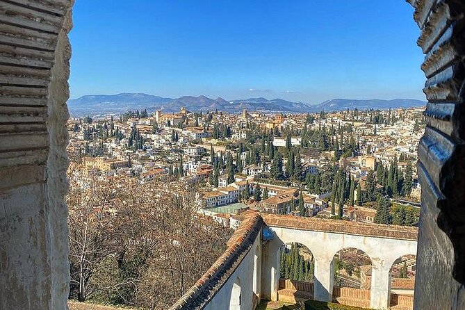 Alhambra Experience – Explore Nasrid Palaces & Generalife Gardens - Stop three: Generalife gardens after the palace