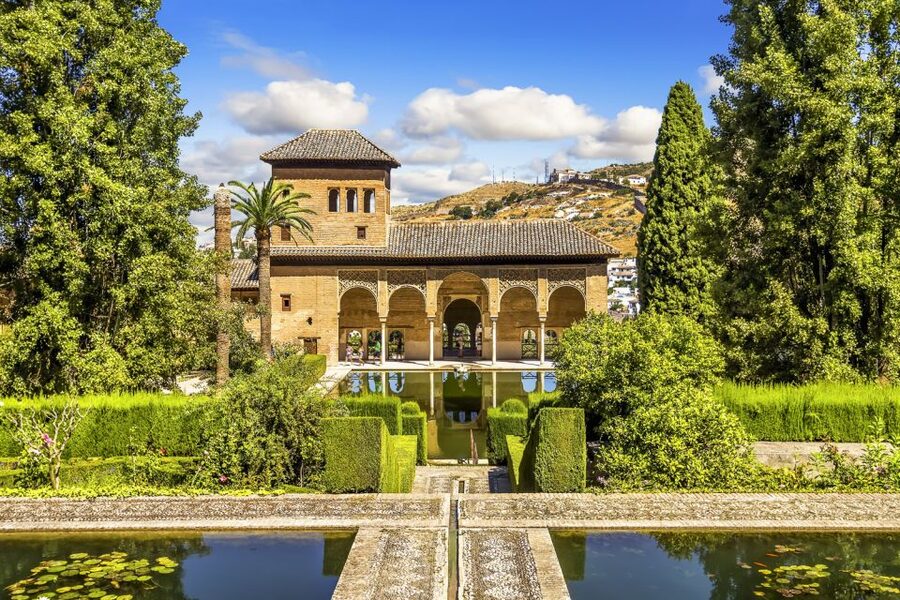 Alhambra's Gardens: Generalife, Partal, Alcazaba, & Carlos V - Carlos V Palace and the sharp change in style