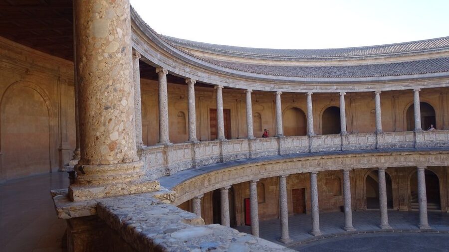 Alhambra's Gardens: Generalife, Partal, Alcazaba, & Carlos V - Timing, meeting point, and group choices