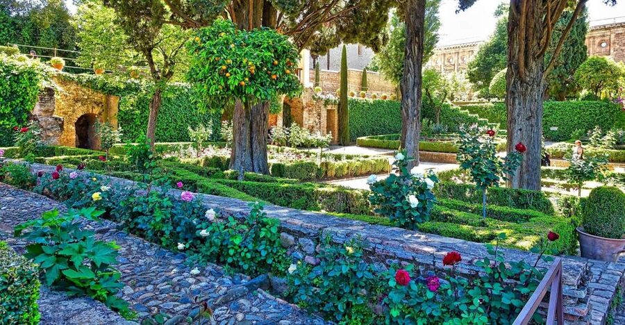 Alhambra's Gardens: Generalife, Partal, Alcazaba, & Carlos V - Inside the Generalife Palace