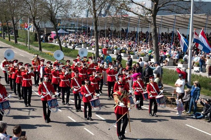 Amsterdam: Day Trip to Flower Parade & Keukenhof on April 18 - From This is Holland to the parade