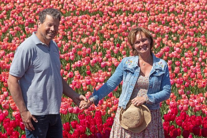 Amsterdam: Day trip to Tulip Farm, Keukenhof + Windmill Cruise - The bus ride through the bulb region