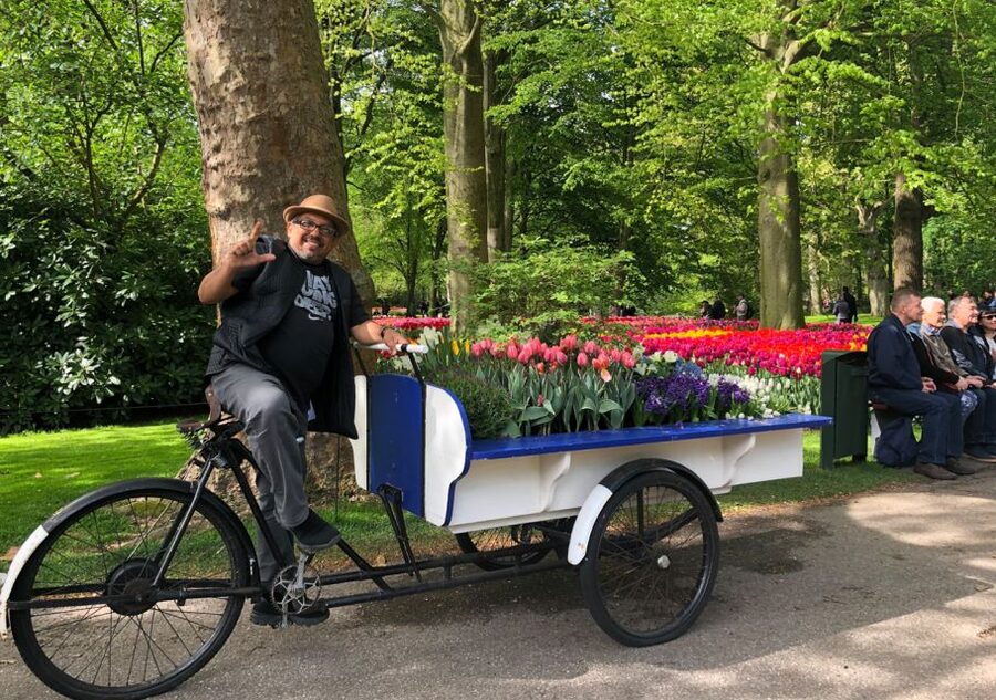 Amsterdam: Keukenhof Tulip Garden and Giethoorn Experience - Key points at a glance