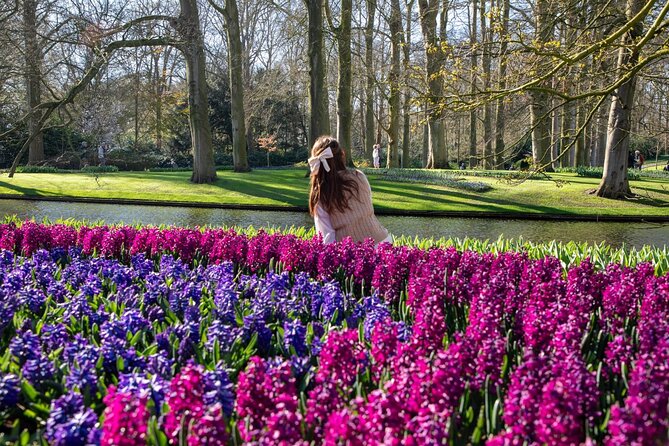 Amsterdam: Keukenhof, Zaanse Schans & Volendam Tour - Zaanse Schans: windmills, shipbuilding, and wooden shoes