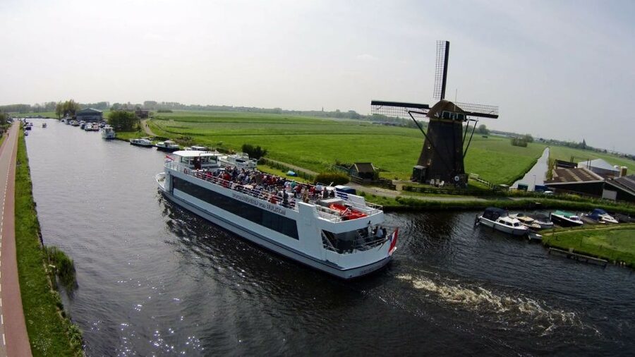 Amsterdam: Tour to Keukenhof Gardens with Windmill Cruise - The Kaag Lakes windmill cruise