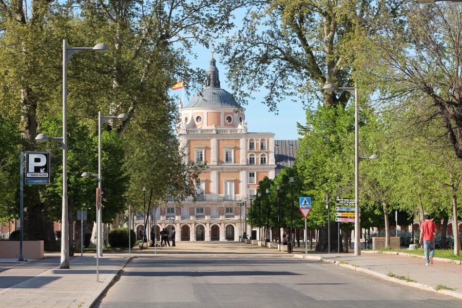 Aranjuez: City and Gardens Guided Walking Tour - Why Aranjuez works so well on foot