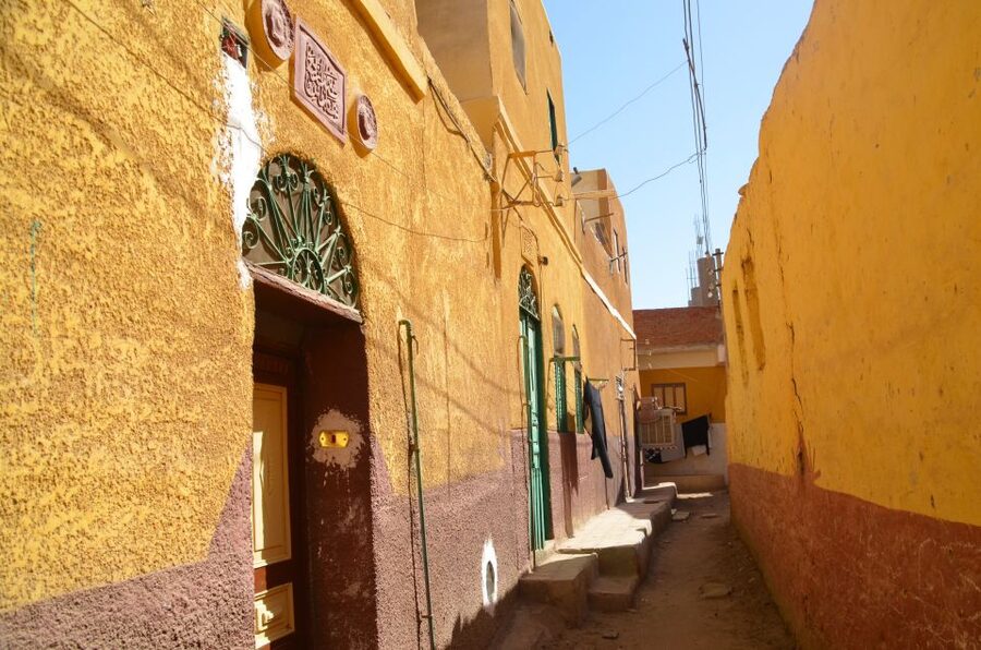 Aswan: Private Nile Boat Cruise and Botanical Garden Visit - The Aga Khan Mausoleum and Its Fatimid Form
