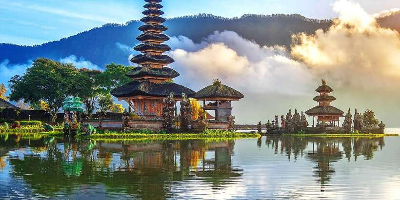 Bali: Secret Garden, Ulun Danu Temple and Waterfall Tour - Why this northern Bali day trip is worth considering
