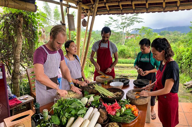 Balinese Vegan Cooking Class with Fresh Harvesting & Garden Tour - Cooking with ancient Balinese utensils