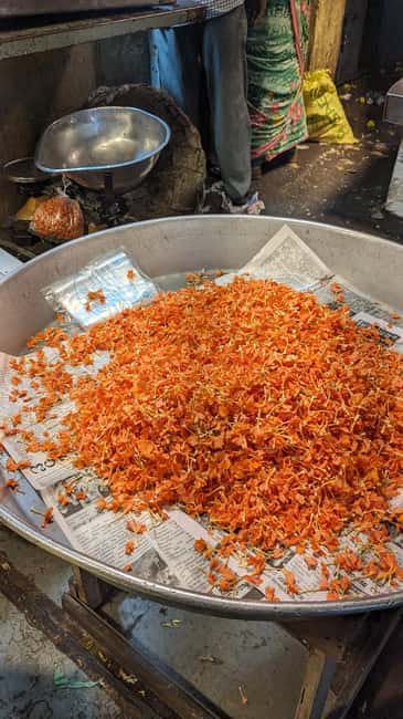 Bangalore Walking Tour KR Flower Market,Fort,Tippu palace - Is $31 good value for three hours?