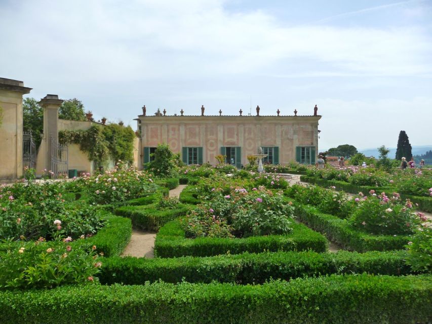 Boboli Garden Guided Tour in Florence - Meeting at the artichoke fountain