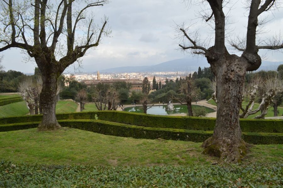 Boboli Gardens Skip-the-Line Tour - Walking through the Medici garden