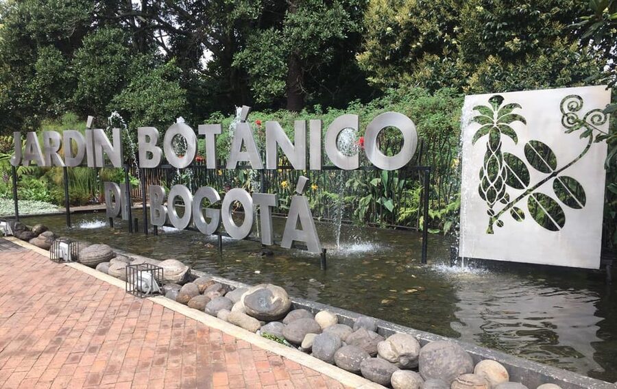 Bogotá: Jose Celestino Botanical Garden and Gudalupe Hill - Guadalupe Hill needs a clear answer