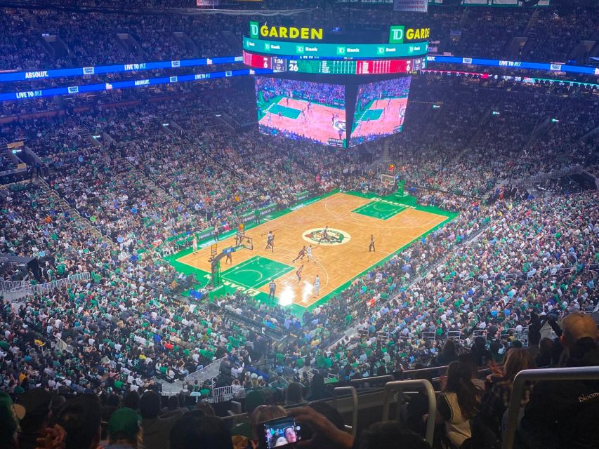 Boston: Boston Celtics Basketball Game Ticket at TD Garden - What happens during the NBA game
