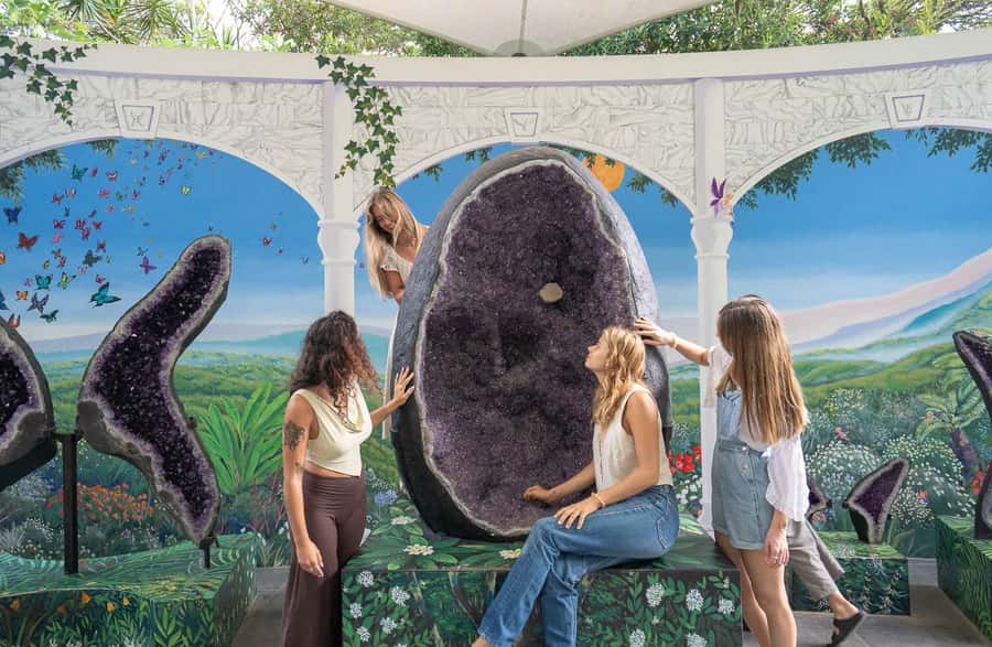 Byron Bay: Crystal Castle & Shambhala Gardens Entry Ticket - Lunch with a view at Lotus Café