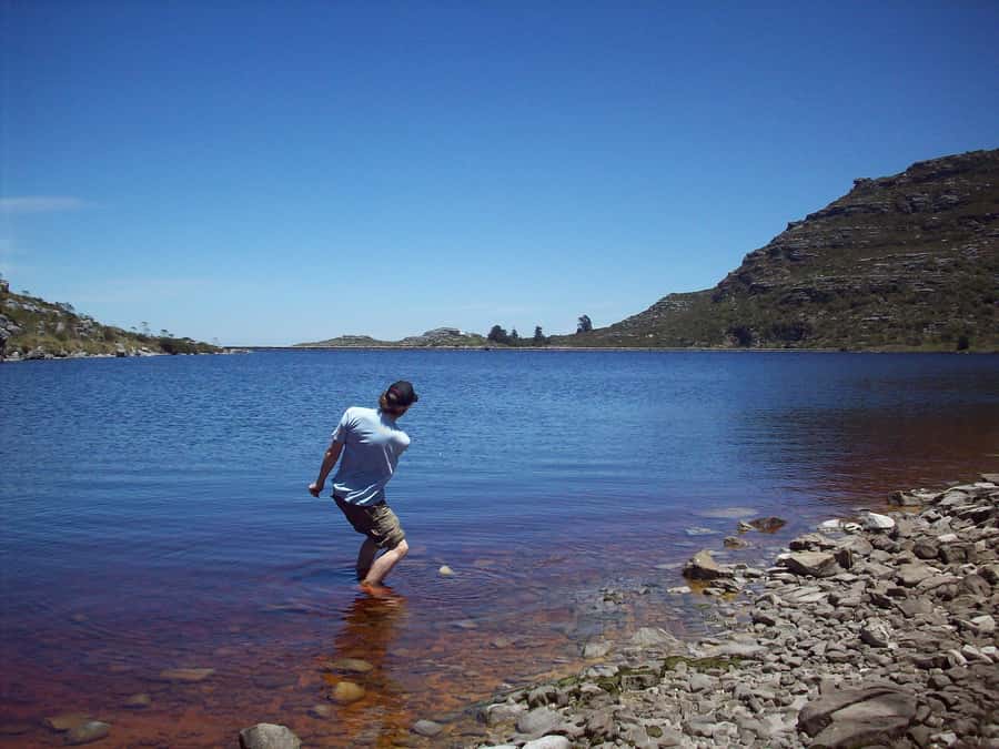 Cape Town: Skeleton Gorge and Kirstenbosch Gardens Hike - Reaching the white-sand upper slopes