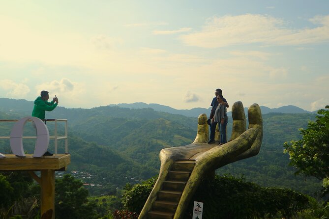 Cebu Highlands Tour (Tops,Taoist temple, Leah and sirao garden) - Taoist Temple: Cebu’s calm opening stop
