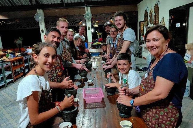 Cooking Evening Class Chiang Mai Visit Organic Garden and Market - Price, timing, and overall value
