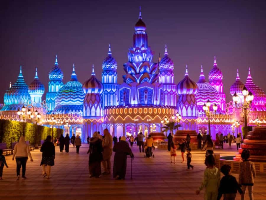 Dubai: Miracle Garden, Global Village, and Dubai Frame - Why the private driver matters in Dubai