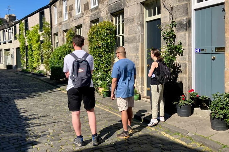 Edinburgh: Walk Dean Village, New Town & Royal Botanics - A good answer to the Old Town question