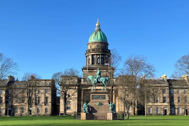 Edinburgh: Walk Dean Village, New Town & Royal Botanics - Stockbridge, with a slower local feel