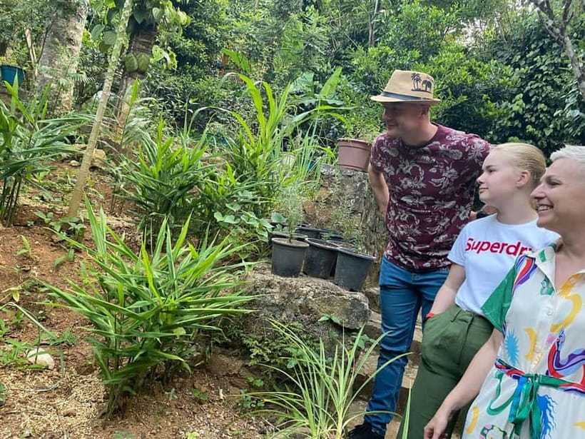 Ella: Nine Arch Spice Garden Tour with Traditional Lunch - Key points to know before you book
