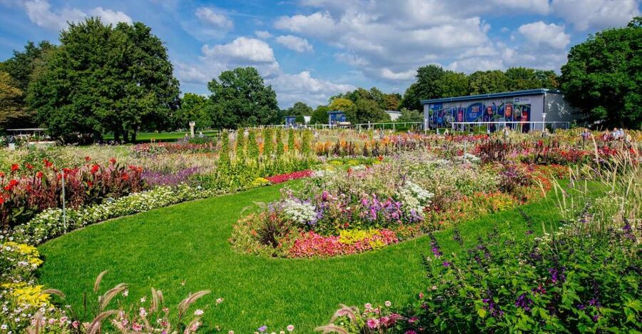 Erfurt: Egapark garden Entrance Ticket - Danakil brings desert and jungle into one indoor stop
