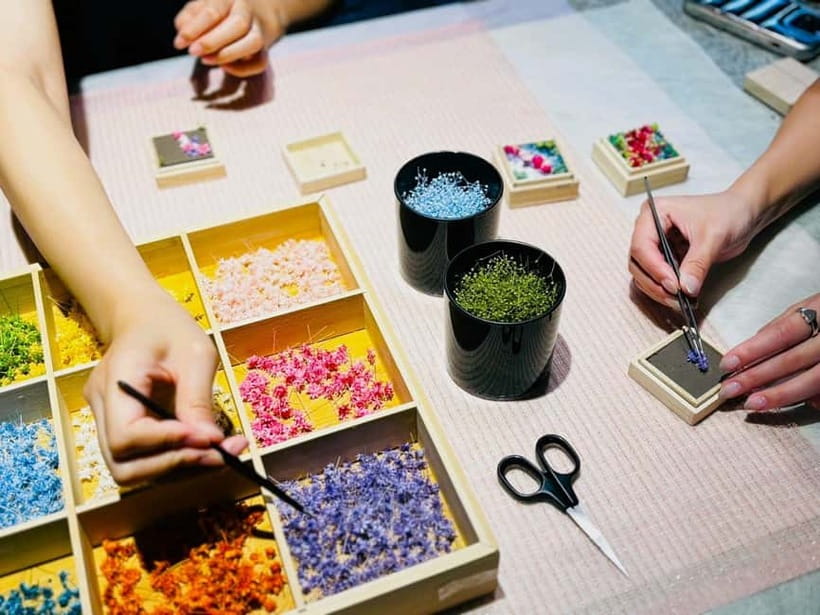 Experience Crafting a Flower-Adorned Mini Japanese Garden - Should you book this Shinjuku activity?