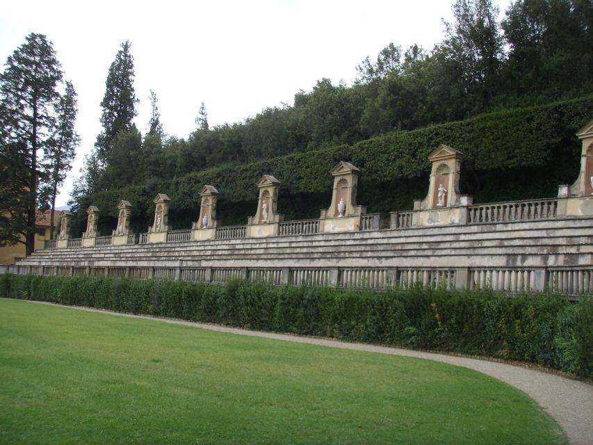 Florence: Boboli The Medici Gardens & Hidden Messages - Why Boboli Gardens feels different from a normal park