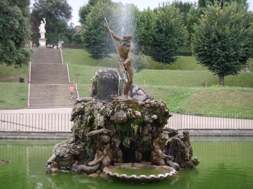 Florence: Boboli The Medici Gardens & Hidden Messages - The first paths, terraces, and green architecture