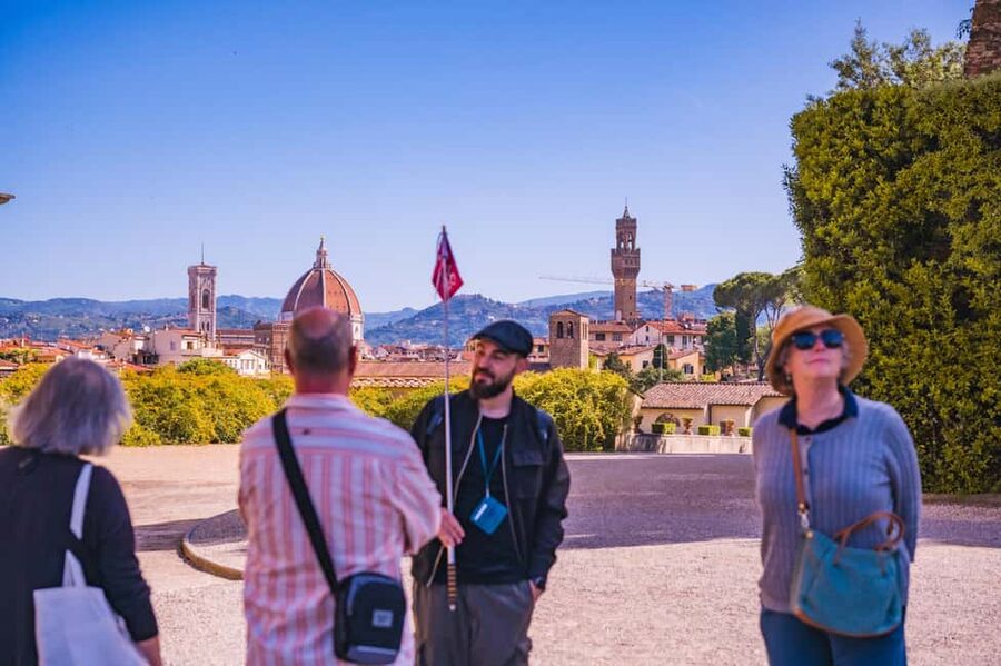 Florence: Pitti Palace and Boboli Gardens Guided Tour - Boboli Gardens turn the visit into an outdoor museum