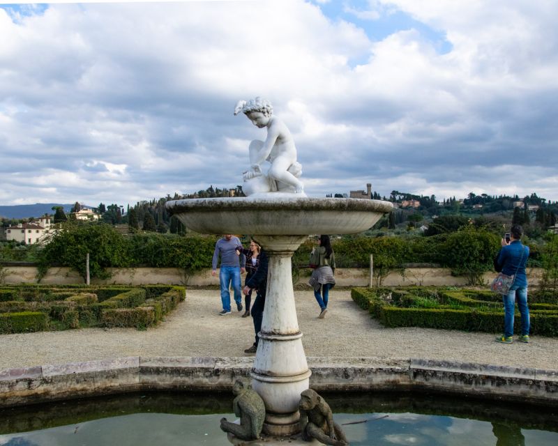 Florence: Pitti Palace and Boboli Gardens Walking Tour - What the guides add to the experience
