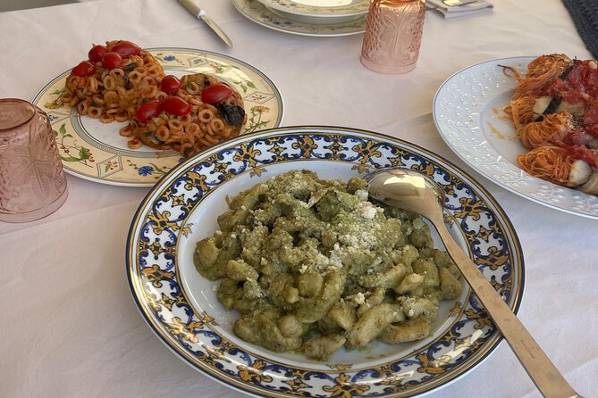 Fresh local pasta lesson in the garden - Sauces that show off Sicilian ingredients