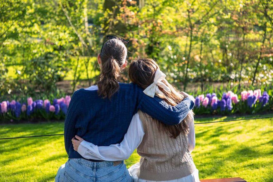 From Amsterdam: Keukenhof Ticket with Transfer - Why Keukenhof makes a worthwhile half-day from Amsterdam