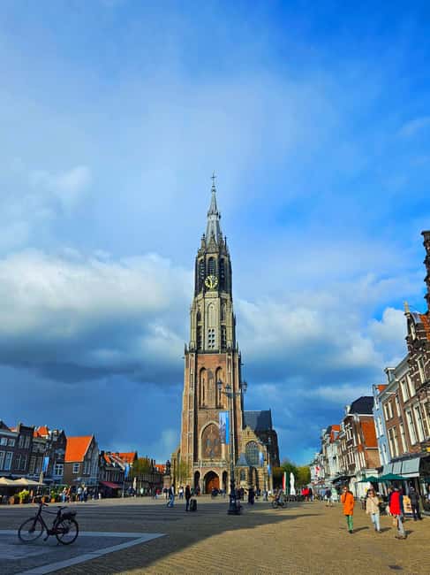 From Amsterdam: Tulip Tour Keukenhof & City Tour Delft - Who will get the most from this tour