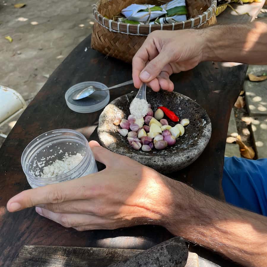 From Garden to Table: Indonesian Cooking Class in Yogyakarta - The family setting makes the class feel personal