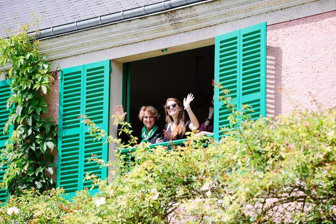 From Paris: Monet Gardens & Giverny Bike Tour with Picnic Stop - Monet’s house and gardens deserve your best attention