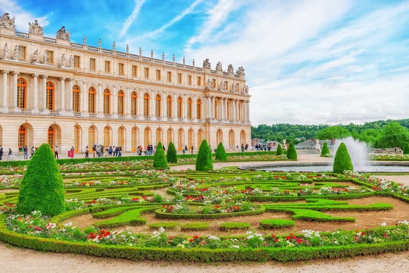 From Paris: Skip-the-Line Versailles Palace & Gardens Tour - Meeting at Place du Général Kœnig