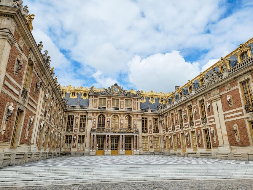 From Paris: Versailles Bike Tour with Gardens & Palace Entry - How much value do you get for $131?