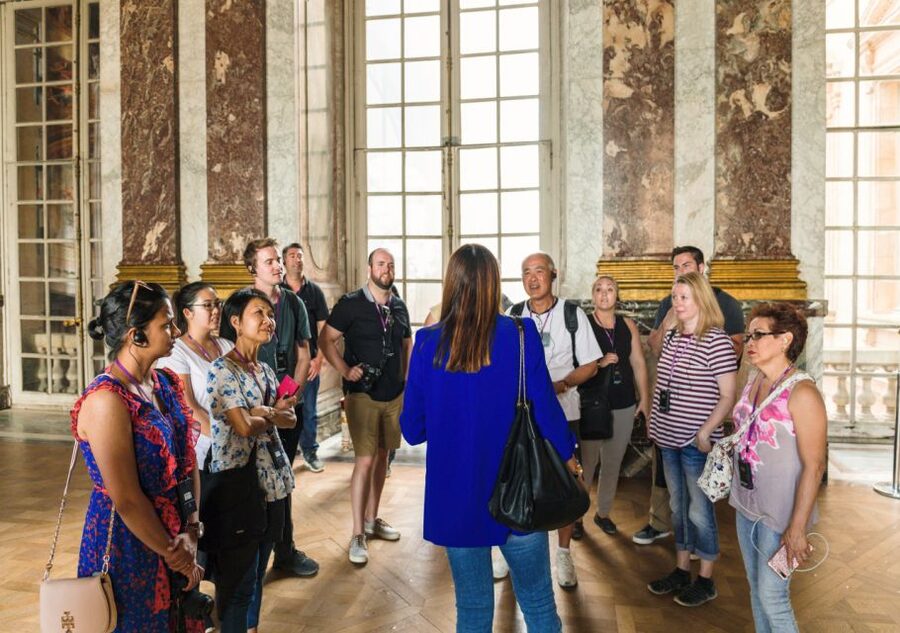 From Paris: Versailles Palace and Gardens Guided Day Trip - Practical details for a smoother visit