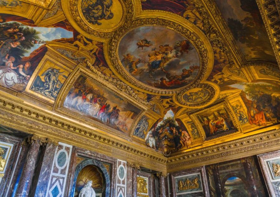 From Paris: Versailles Palace and Gardens Guided Day Trip - Meeting at Saint-Lazare and heading to Versailles