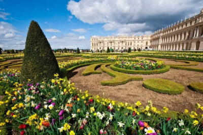 Versailles Palace and Gardens with Transfer