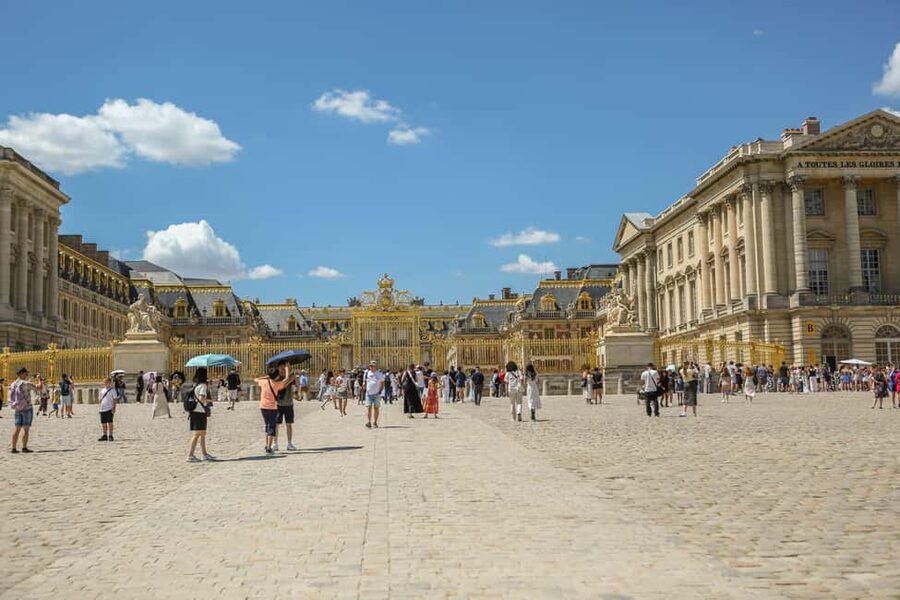 From Paris: Versailles Palace & Gardens with Transportation - Key points to know before booking