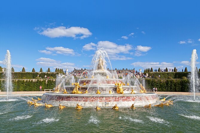 From Paris: Versailles Palace Guided Tour with Gardens Access - The Hall of Mirrors and the royal story