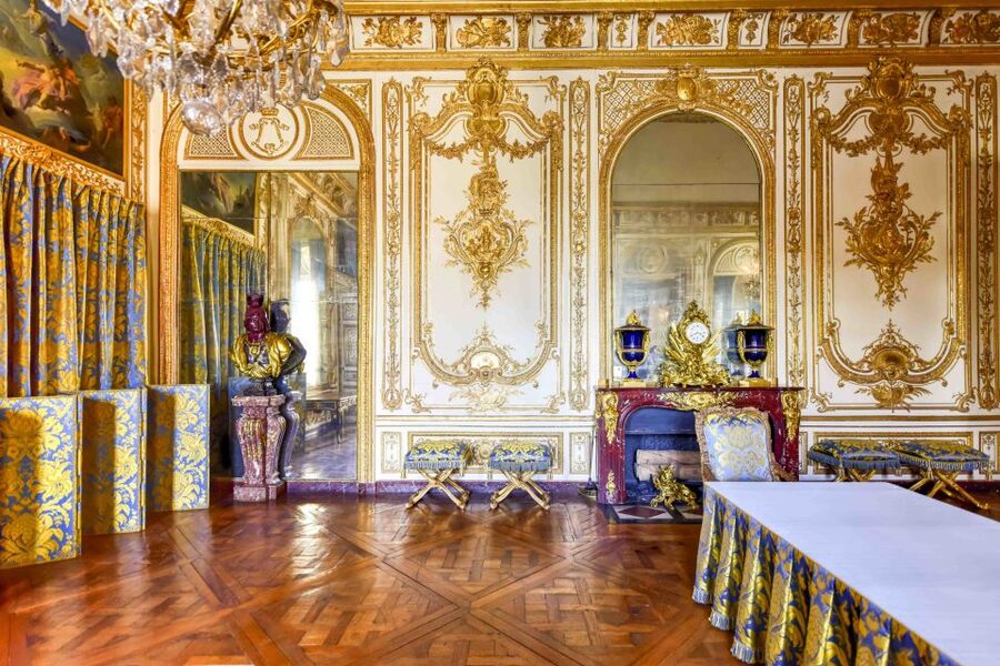 From Paris: Versailles Palace Self Guided & Gardens tickets - Who should book this half-day Versailles trip?