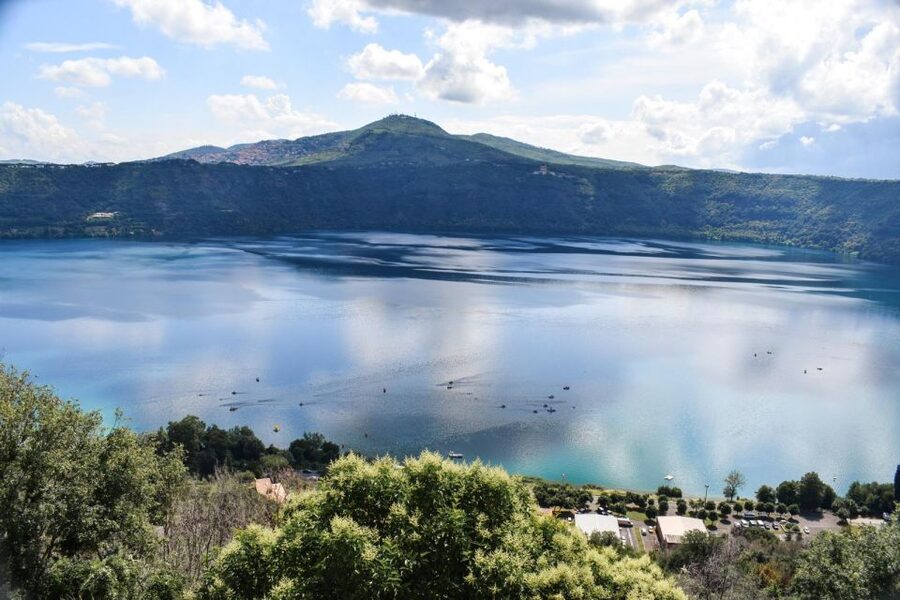 From Rome: Castel Gandolfo and Gardens Day Trip - Why Castel Gandolfo makes a good break from Rome
