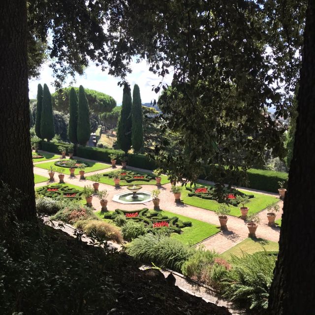 From Rome: Castel Gandolfo and Gardens Day Trip - Entering the Apostolic Palace