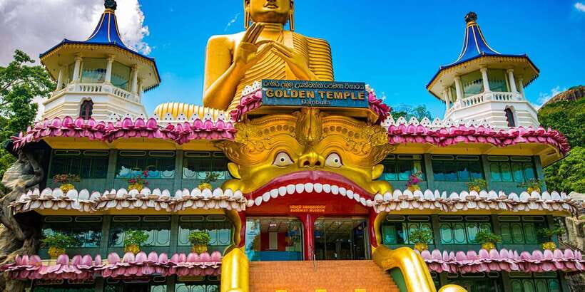 From Sigiriya: Kandy Transfer with Dambulla and Spice Garden - Should you book this transfer?